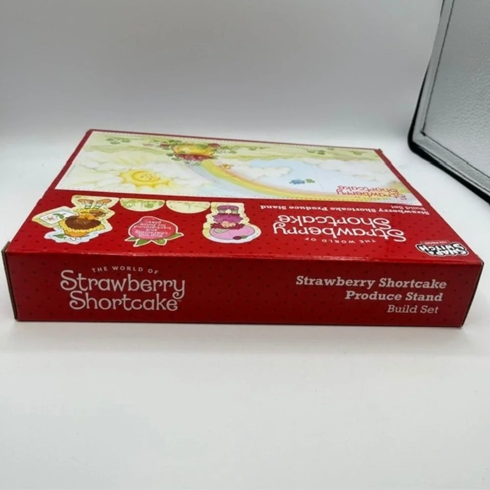 Strawberry Shortcake Produce Stand Build Set Snap & Switch 123 Pcs New